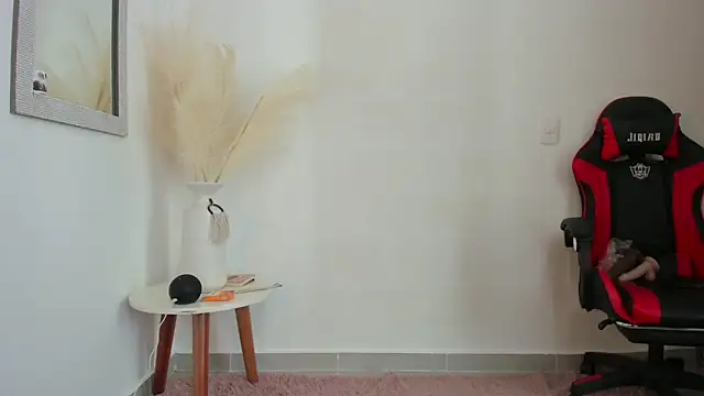 eliz hot5 online show from January 16, 2025, 7:10 pm