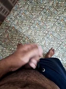 bobyyboyy1 online show from March 6, 2025, 8:19 am