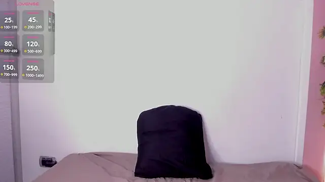 Mikasa Horny online show from April 10, 2026, 1:51 pm