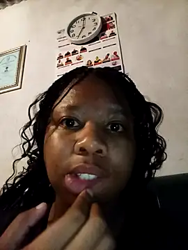 Snapshot of cindyxxx1 chatting on December 2, 2025, 5:03 pm cindyxxx1 online show from December 2, 2025, 5:03 pm