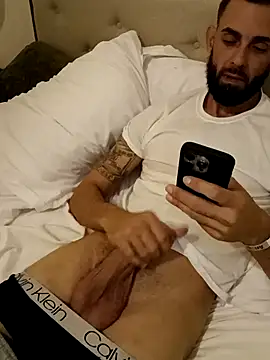 momentum2023 online show from November 30, 2025, 4:24 am