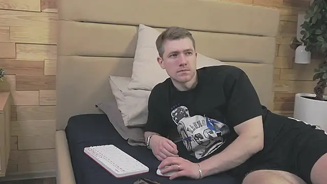 EthanPinkman online show from November 24, 2025, 4:34 am