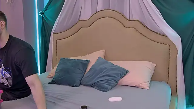 EthanPinkman online show from April 8, 2026, 4:36 am