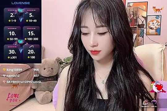  LLisa  online show from March 13, 2025, 7:39 pm