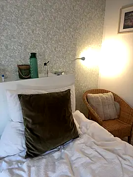 Alisa-Marie online show from November 7, 2025, 12:53 pm