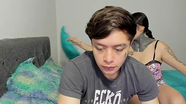 Snapshot of steban_and_kim chatting on February 15, 2026, 12:22 am steban and kim online show from February 15, 2026, 12:22 am