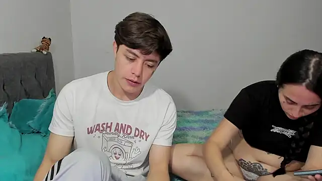 Snapshot of steban_and_kim chatting on February 19, 2026, 10:40 pm steban and kim online show from February 19, 2026, 10:40 pm