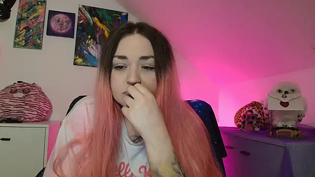 PinkHurricaneOfficial online show from February 22, 2026, 3:46 pm