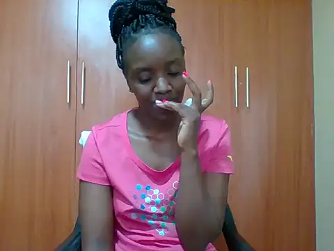 sexy darleen23 online show from November 12, 2025, 9:13 am