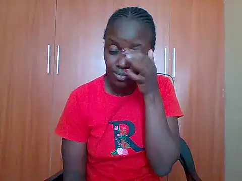 sexy darleen23 online show from February 12, 2026, 1:11 pm