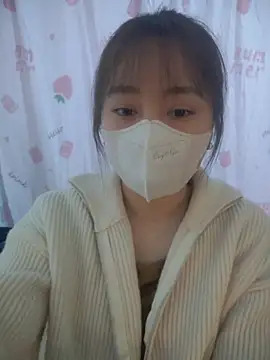 Kajisu 26 online show from February 23, 2026, 1:40 am