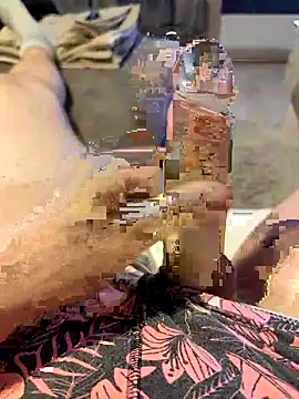 Snapshot of Bi-Sunny chatting on September 25, 2025, 9:32 pm Bi-Sunny online show from September 25, 2025, 9:32 pm