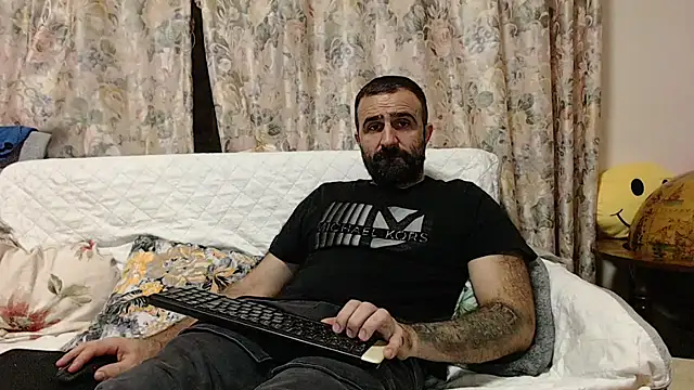 Snapshot of ivat80 chatting on January 30, 2025, 7:37 pm ivat80 online show from January 30, 2025, 7:37 pm