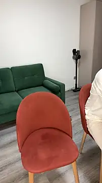 MrMrsRight online show from June 2, 2026, 12:05 pm