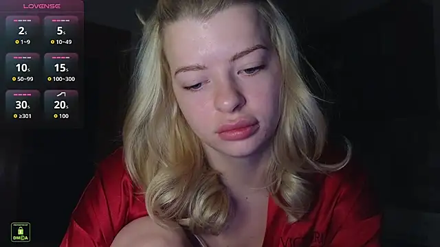 RinaBlondie online show from January 14, 2026, 6:17 am