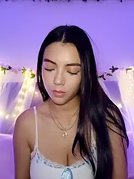 Julie Bennet online show from February 6, 2026, 4:08 am