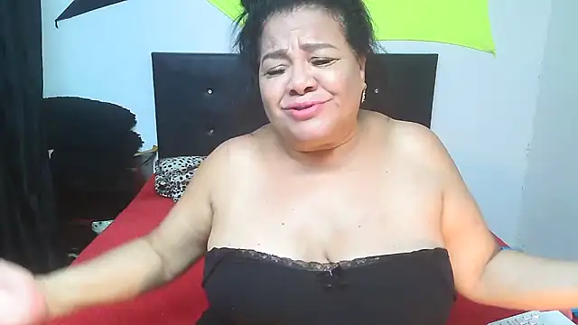 Snapshot of Shanttal0272 chatting on February 14, 2026, 5:07 am Shanttal0272 online show from February 14, 2026, 5:07 am