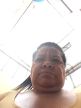 Snapshot of Shanttal0272 chatting on February 26, 2026, 2:39 pm Shanttal0272 online show from February 26, 2026, 2:39 pm