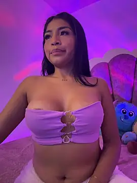 Pocahontascute 33 online show from March 15, 2025, 8:26 am