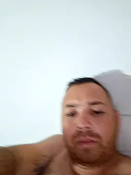 Snapshot of andres--z chatting on October 26, 2025, 2:56 am andres--z online show from October 26, 2025, 2:56 am