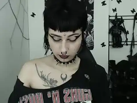 Snapshot of n0sferatus__ chatting on October 2, 2025, 3:10 am n0sferatus online show from October 2, 2025, 3:10 am