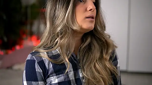 KellyMathews online show from March 20, 2026, 3:18 am