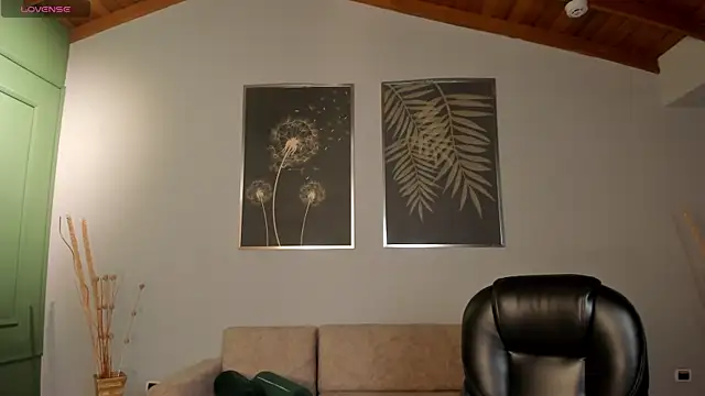 AmberLewis  online show from October 24, 2025, 3:05 am