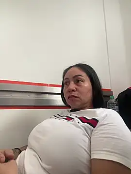 nurse desi sexlove online show from April 15, 2026, 8:53 pm