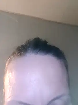 Snapshot of Evelina_cute chatting on December 18, 2025, 6:34 pm Evelina cute online show from December 18, 2025, 6:34 pm