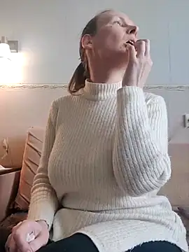 Snapshot of Evelina_cute chatting on March 20, 2025, 9:15 am Evelina cute online show from March 20, 2025, 9:15 am