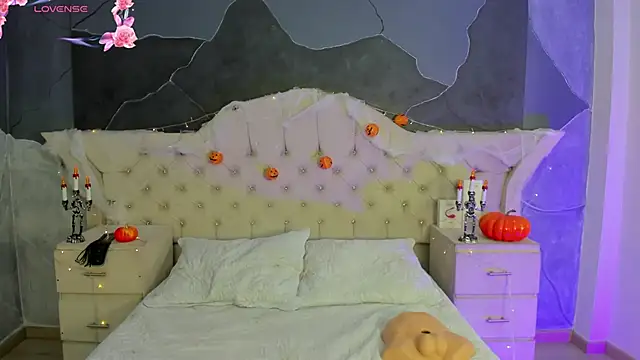 AmberGreyy  online show from October 20, 2025, 5:02 pm