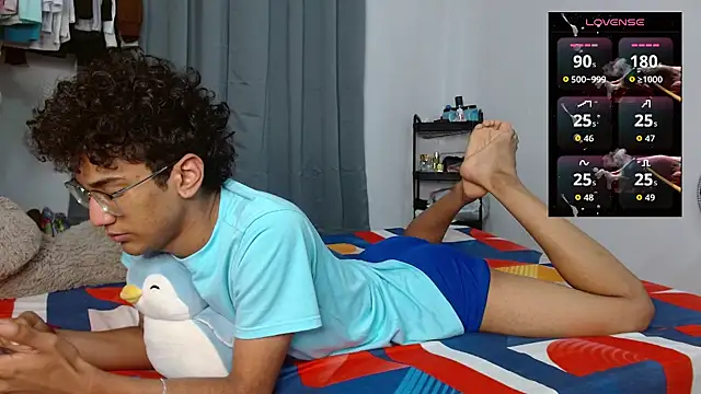 harrytwink18 online show from February 7, 2026, 12:07 am