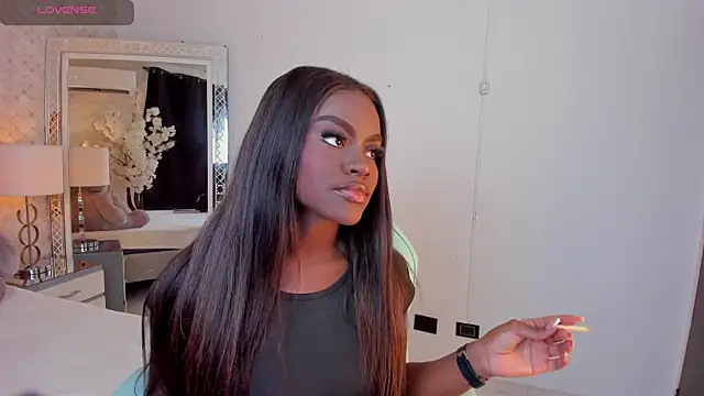 Snapshot of IsabellaBromsS chatting on November 4, 2025, 9:40 pm IsabellaBromsS online show from November 4, 2025, 9:40 pm