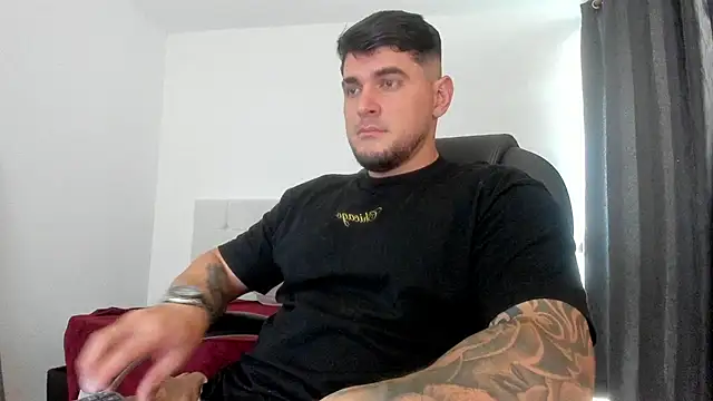 Teilor Creed online show from October 31, 2025, 5:53 pm