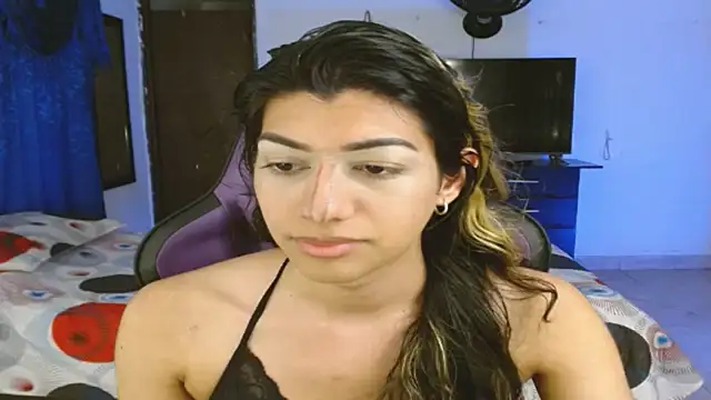 engielphoenis14 online show from March 13, 2025, 1:29 pm