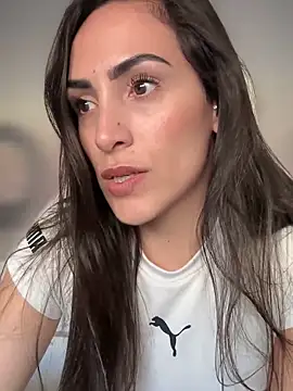 alessandra-a online show from September 16, 2025, 7:15 pm