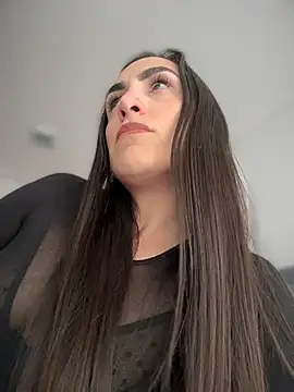 alessandra-a online show from October 27, 2025, 8:32 pm