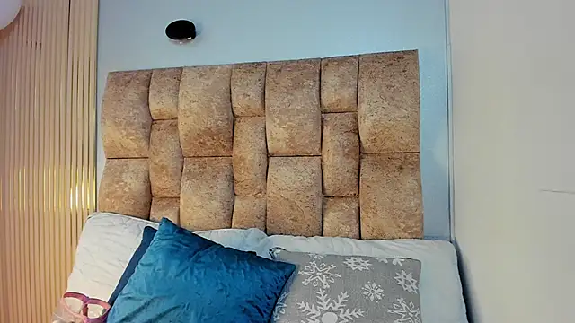 amatista  smith online show from October 4, 2025, 7:59 pm