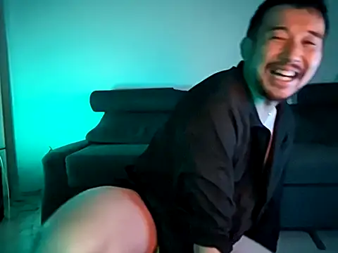 Snapshot of KOUHEY2023 chatting on February 25, 2025, 1:10 pm KOUHEY2023 online show from February 25, 2025, 1:10 pm