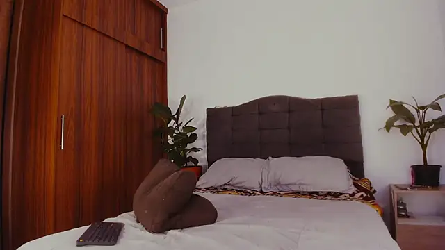 2gays 1Str8 online show from March 20, 2025, 7:04 pm