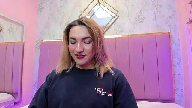 TomLondon  online show from November 30, 2025, 11:55 am