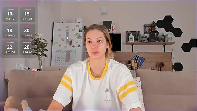 Snapshot of Girl_alone_home chatting on October 24, 2025, 3:49 am Girl alone home online show from October 24, 2025, 3:49 am