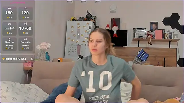 Snapshot of Girl_alone_home chatting on January 8, 2026, 3:51 pm Girl alone home online show from January 8, 2026, 3:51 pm