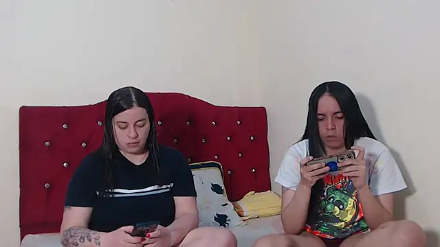 Snapshot of Lola_barbara chatting on October 18, 2025, 3:25 pm Lola barbara online show from October 18, 2025, 3:25 pm