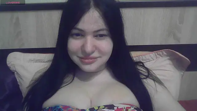 German Eva online show from December 15, 2025, 5:52 pm