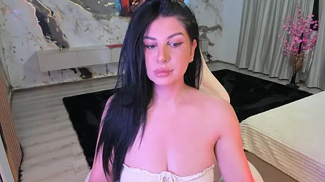 patriciakeys online show from December 2, 2025, 4:58 am