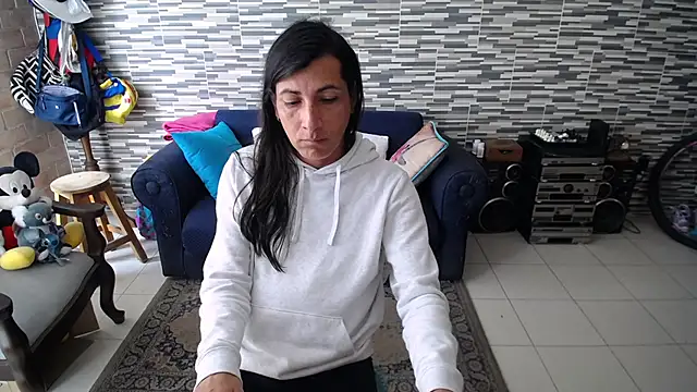 VioletaGomezCo online show from April 23, 2026, 6:20 pm