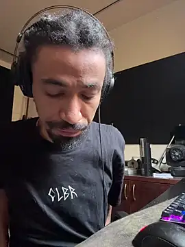 hotcamboy420 online show from December 2, 2025, 4:52 pm