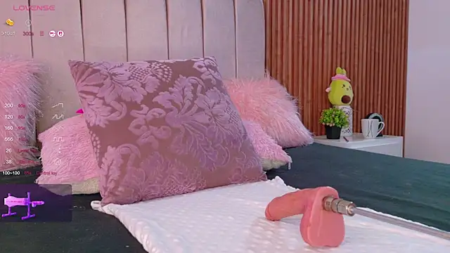 cristal subin69 online show from November 18, 2025, 12:19 pm