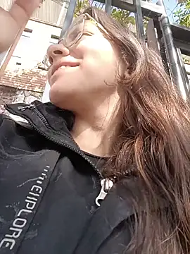 Snapshot of karlamorris_ chatting on November 7, 2025, 1:37 pm karlamorris online show from November 7, 2025, 1:37 pm